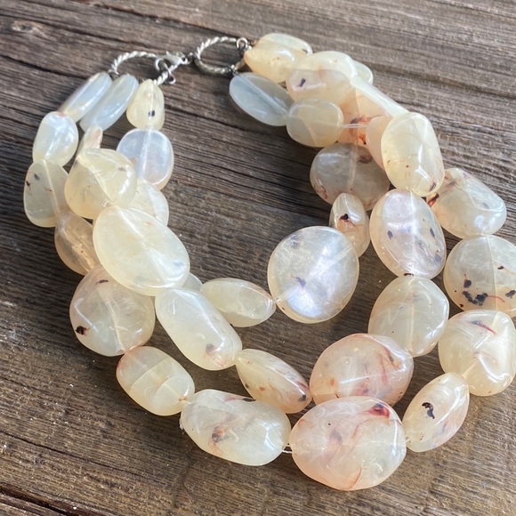 VTG Lydell NYC Acrylic stone Beaded Necklace Triple Strand Gold Tone statement - Picture 2 of 8